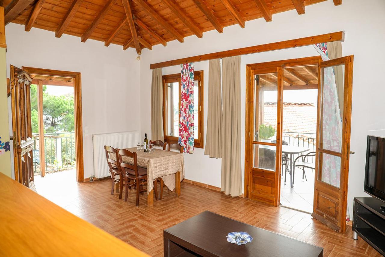 Sunset Studios & Apartments Koukounaries Ngoại thất bức ảnh