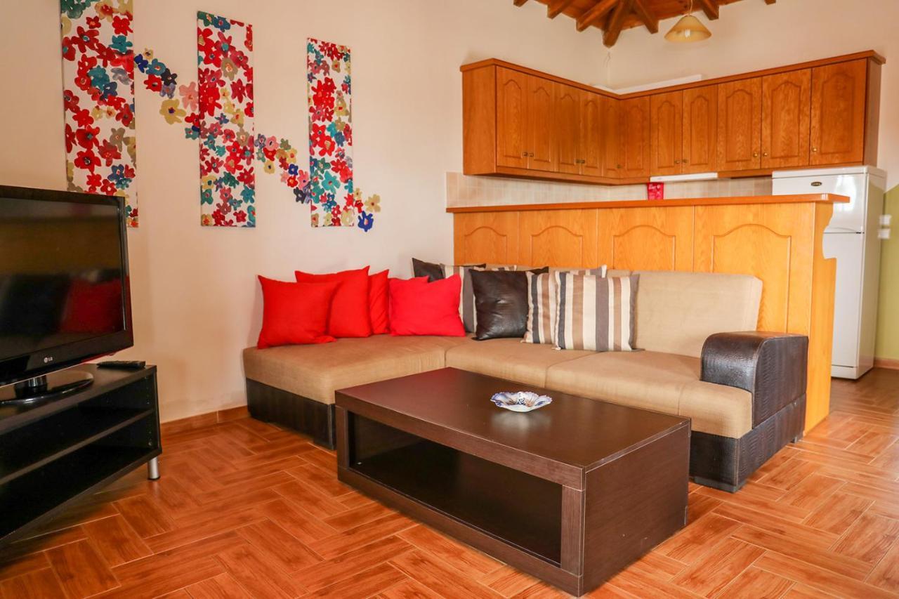 Sunset Studios & Apartments Koukounaries Ngoại thất bức ảnh