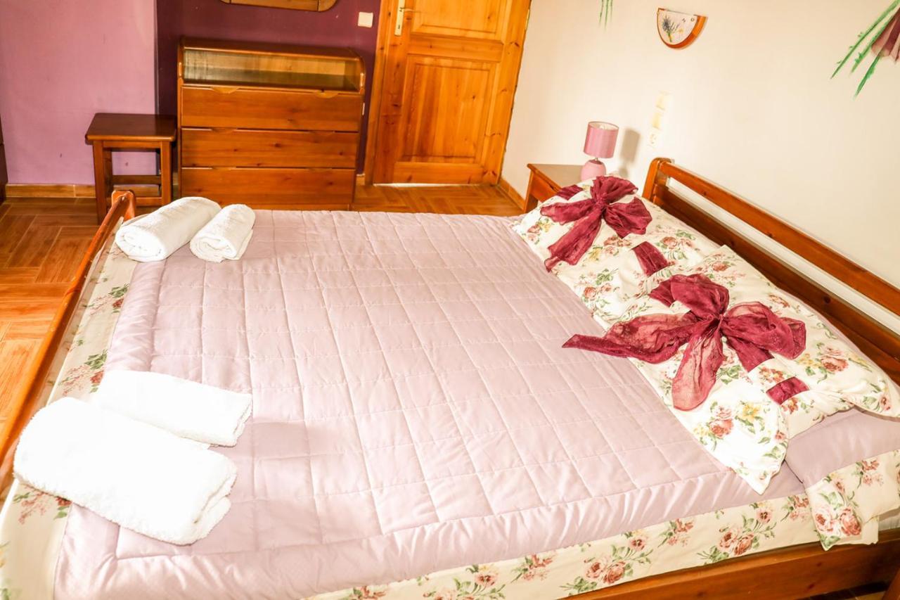 Sunset Studios & Apartments Koukounaries Ngoại thất bức ảnh